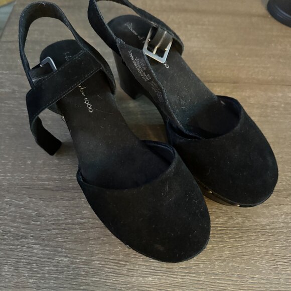 House of Harloe Black Suede Clogs with Strap, Size 8 1/2 - Picture 3 of 3